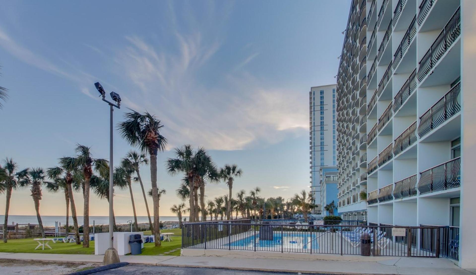 Hosteeva Boardwalk Ocean-Front Condo เมอร์เทิลบีช ภายนอก รูปภาพ